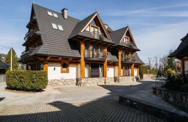 Two-bedroom mountain view apartment in Zakopane