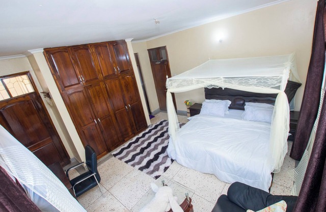 Two Bedrooms at Fitness Retreat Housenn