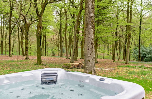 Two dog friendly holiday properties with hot tub - Keepers Homes