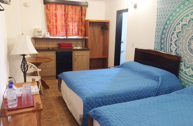 Two double-bed with fully kitchen at Easy Inn