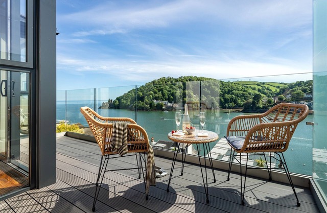 Two Guns Contemporary Stylish Townhouse With Stunning sea Views