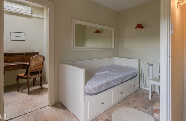Two-storey village house, ideal for holidays in the South far from the hustle and bustle