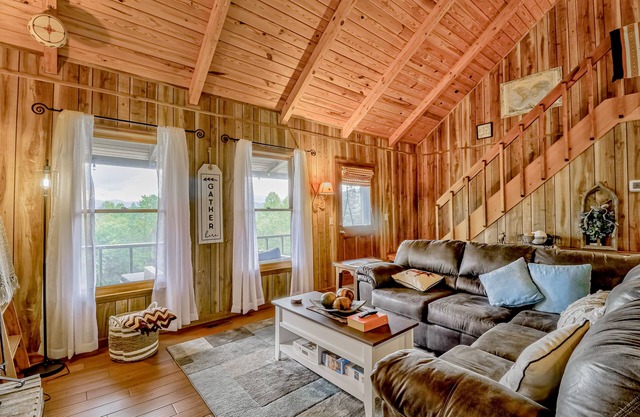 Two-Story, Dog-Friendly Home w/Private Hot Tub, Fast WiFi, & Mountain Views
