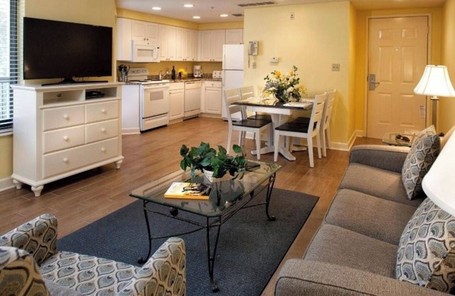 Two Stylish 2BR Vacation Home w/Modern Kitchen, Pool and Outdoor Dining