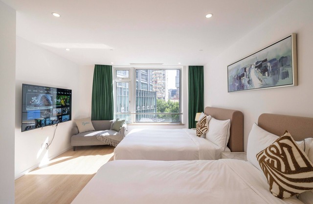 Tyms Xuhui Spacious 1BR APT