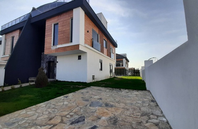 Ugur Villas