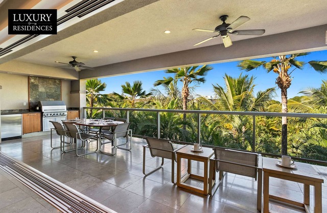 Ultimate Luxury Chef's Kitchen Soaking Tub and Private Lanai in Stunning Villa!