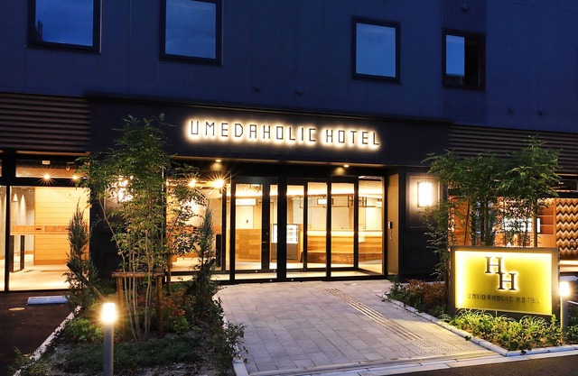 Umedaholic Hotel