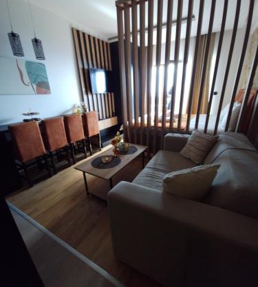 Una LUX N85
