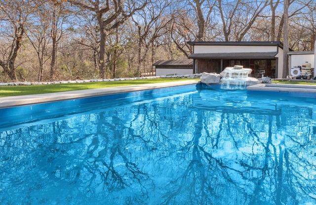 Uncommon Grounds Estate