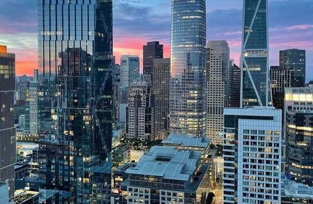 Unforgettable Luxury Penthouse ★Breathtaking Waterfront ~ SF Bay & Skyline Views