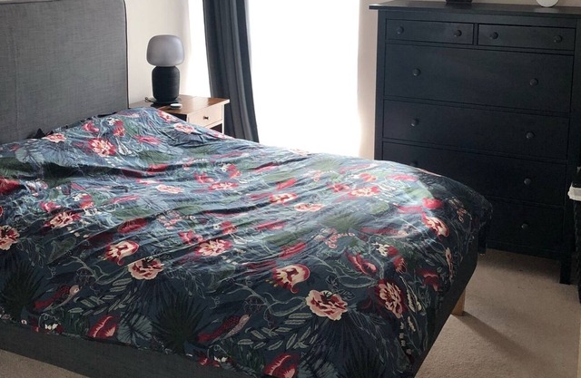 Unique 1BD Flat Surbiton Fast Links to London City