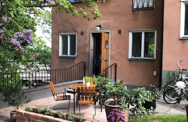 Unique 3 floor Town House very close to the City Center!