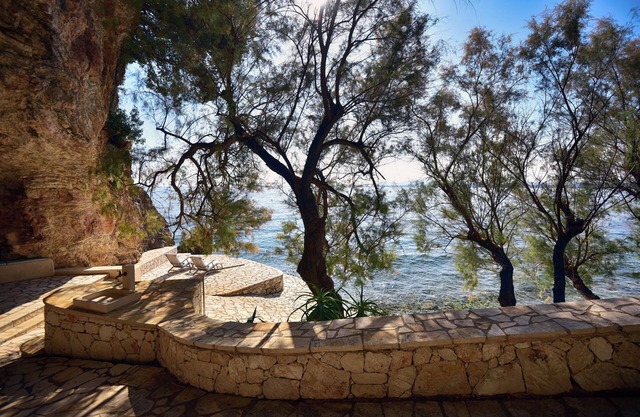 Unique luxury villa direct access to a private beach infinity pool 20mns Corfu