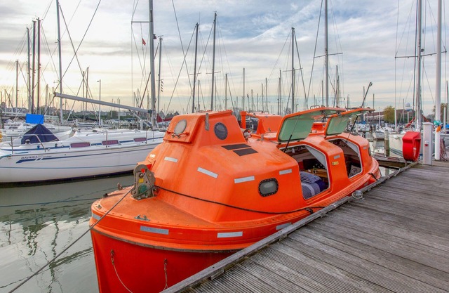 UNIQUE STAY ON THE WATER - CLOSE TO AMSTERDAM!