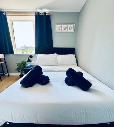 Unique Studio Flat in City 1111