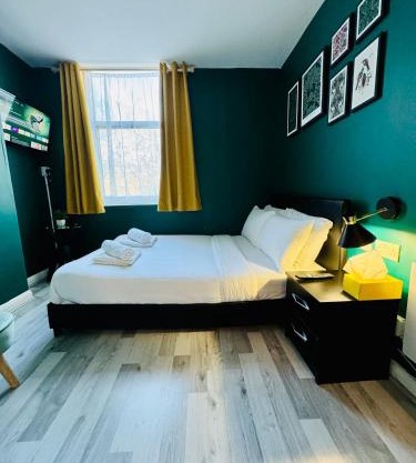 Unique Studio Flat in City 1110