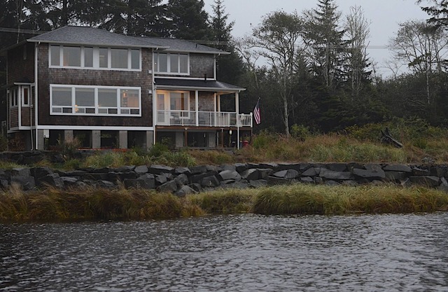 Unique waterfront Beach House with incredible view.