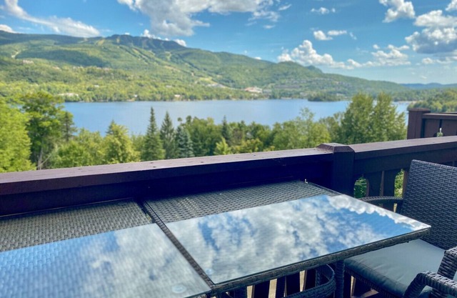 Unit 469 - Hotel du Lac, Mont-Tremblant · Mountain & Lake View Condo in Mont-Tremblant