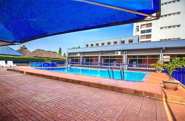 Universal Hotel Enugu