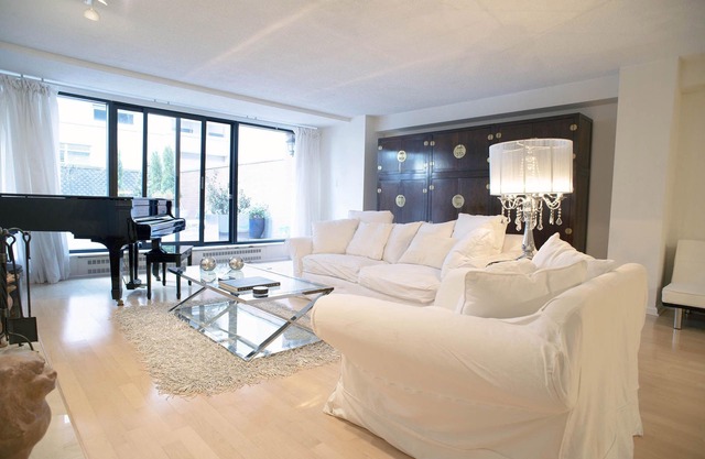 Unrivaled Location on Yorkville Ave 2000 sq.ft -1 BED.
