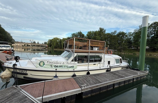 🌿 Unusual overnight stay aboard Le Viking - Disconnecting on the Marne River
