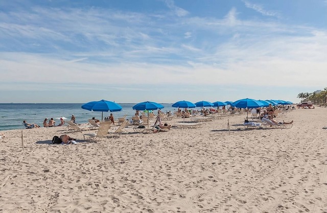 Unwind In Beachside Hotel! 3 Ocean View Rooms! Parking, Pets Allowed, Pool!