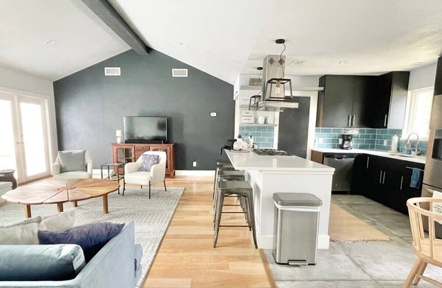 Unwind in Style: North Austin Cozy Family Retreat