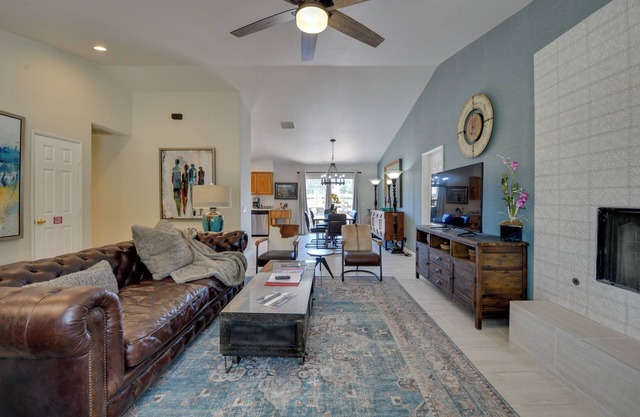 Updated Abode: 22 Mi to Joshua Tree National Park!
