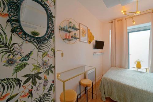 Updated studio in the heart of the bustling Le Marais district