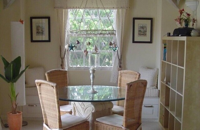 Upscale South Coast Holiday Apartment with Pool at Springcourt, Rockley