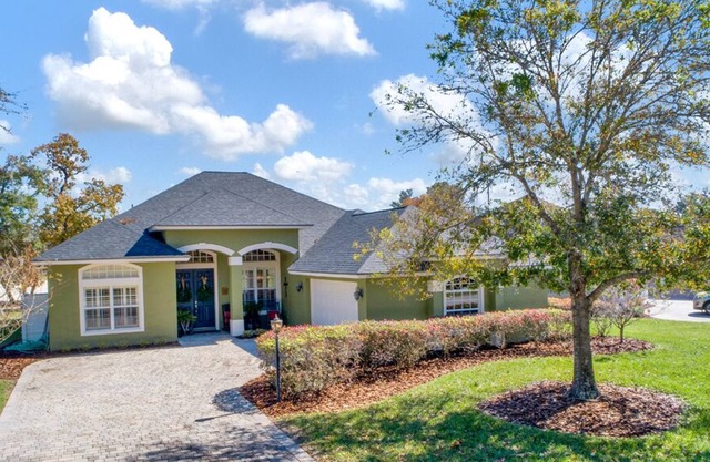 Upscale Home near Sebring International Raceway
