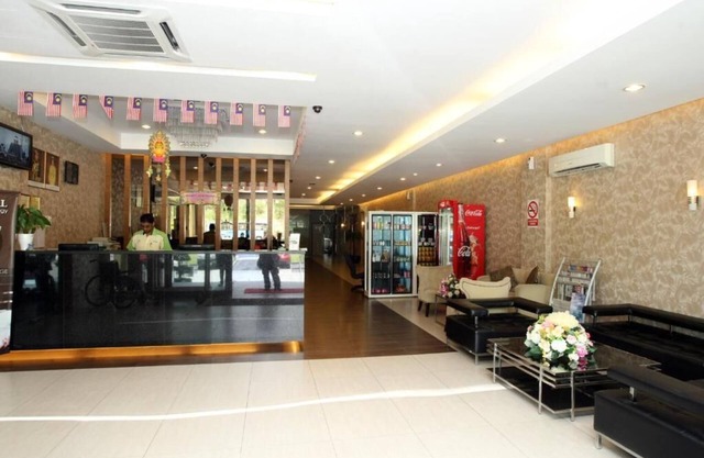 Uptown Imperial Hotel