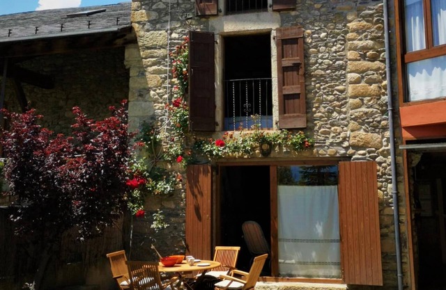 UR II - 8 PAX - Three Bedroom House, Sleeps 8