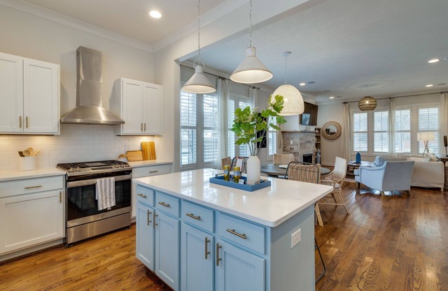 Urban Oasis – Chic 3 BDR in Trendy East Nashville w/ Private Pool!