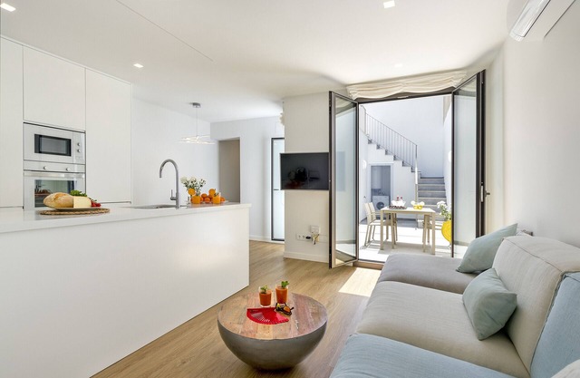 Urban style townhouse in S'Illot 5 minutes from Sa Coma and Cala Morlanda