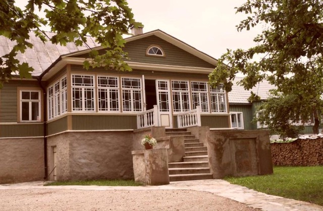 Väike-Liiva Villa