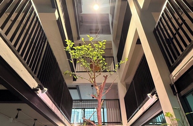 V1 BOUTIQUE HOTEL