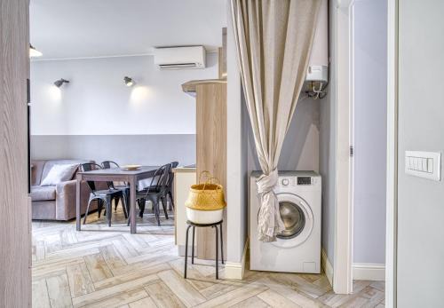 V2 Apartments near Centrale