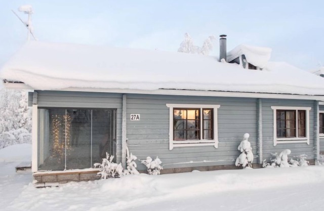 Vaaran tupa by Interhome