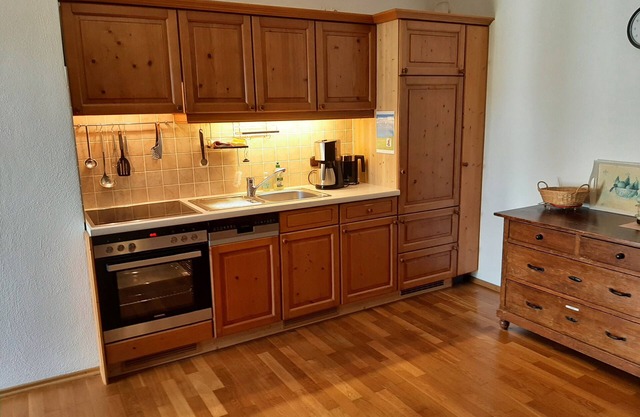 Vacation apartment for 1 to 2 people with terrace and mountain view