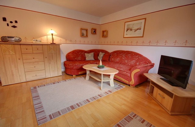 Vacation apartment 2, 100 sqm, 3 bedrooms, south-facing balcony