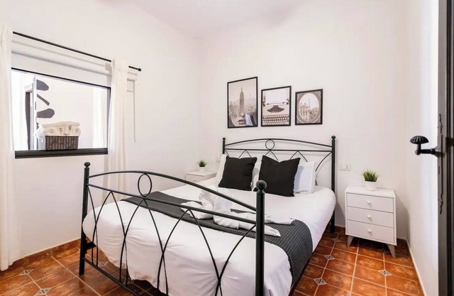 Vacation Apartment 'Apartamento La Listada Alto' with Sea View, Private Terrace and Wi-Fi