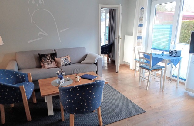 Vacation apartment/apartment for 2 guests with 45m² in Prerow (131110)