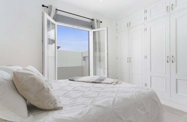 Vacation Apartment 'Amanecer - Apartamento Con Terraza' with Private Terrace and Wi-Fi