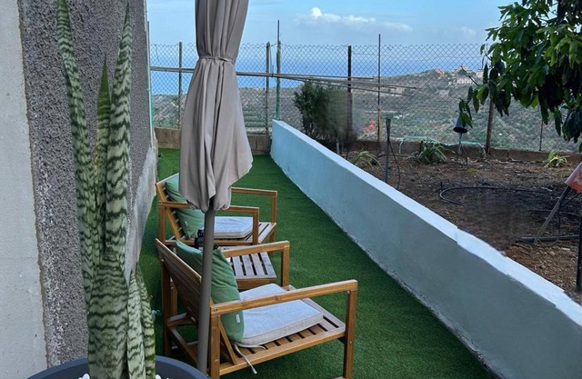 Vacation 'Chicho's Home' with Sea View, Private Terrace and Wi-Fi