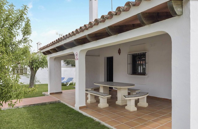 Vacation Home "Cortijo Miguelin" with Pool, Wi-Fi, Terraces & Garden