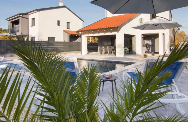 Vacation home Ella in Krk/Dobrinj - 8 persons, 4 bedrooms