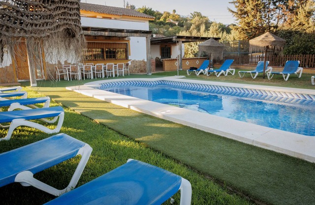 Vacation Home "Finca Malagueando" with Mountain View, Private Pool & Wi-Fi