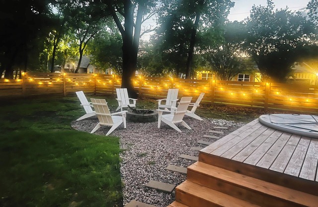 Vacation home in Tool Kemp, Firepit, Boat Ramp Access 5Min Walk Cedar Creek Lake